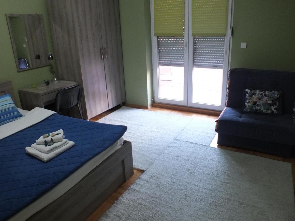 Apartment Temple พอดโกริกา ภายนอก รูปภาพ